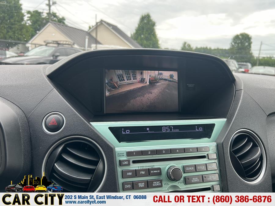 2011 Honda Pilot 4WD 4dr Touring w/RES & Navi, available for sale in East Windsor, Connecticut | Car City LLC. East Windsor, Connecticut 2011 Honda Pilot 4WD 4dr Touring w/RES & Navi, available for sale in East Windsor, Connecticut | Car City LLC. East Windsor, Connecticut