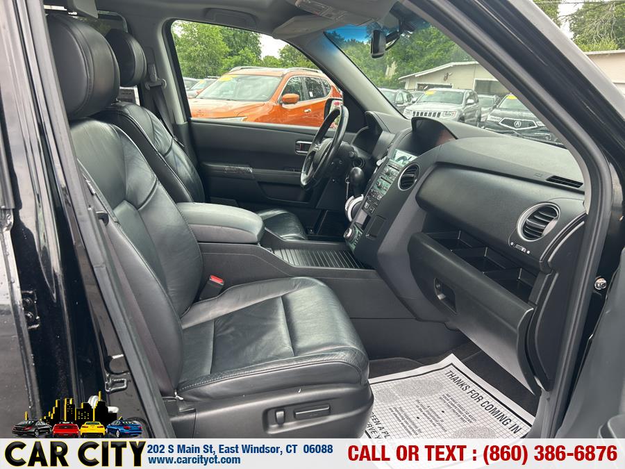 2011 Honda Pilot 4WD 4dr Touring w/RES & Navi, available for sale in East Windsor, Connecticut | Car City LLC. East Windsor, Connecticut 2011 Honda Pilot 4WD 4dr Touring w/RES & Navi, available for sale in East Windsor, Connecticut | Car City LLC. East Windsor, Connecticut