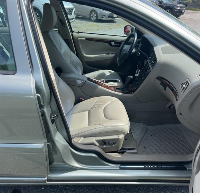2007 Volvo S60 4dr Sdn 2.5L Turbo AT AWD w/Snrf, available for sale in East Windsor, Connecticut | STS Automotive. East Windsor, Connecticut 2007 Volvo S60 4dr Sdn 2.5L Turbo AT AWD w/Snrf, available for sale in East Windsor, Connecticut | STS Automotive. East Windsor, Connecticut