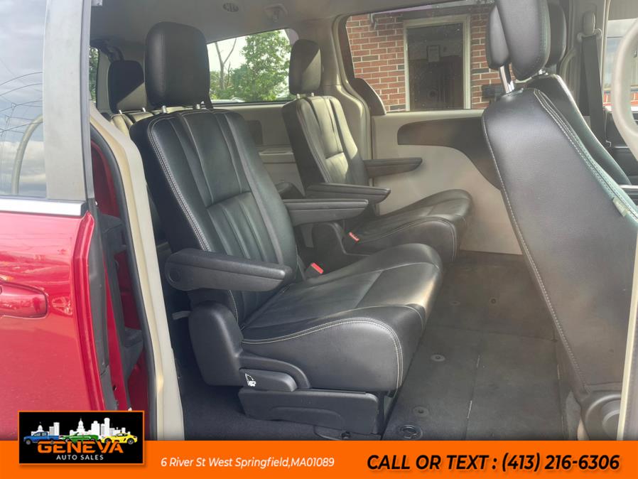 2015 Chrysler Town & Country 4dr Wgn Touring, available for sale in West Springfield, Massachusetts | Geneva Auto Sales LLC. West Springfield, Massachusetts 2015 Chrysler Town & Country 4dr Wgn Touring, available for sale in West Springfield, Massachusetts | Geneva Auto Sales LLC. West Springfield, Massachusetts