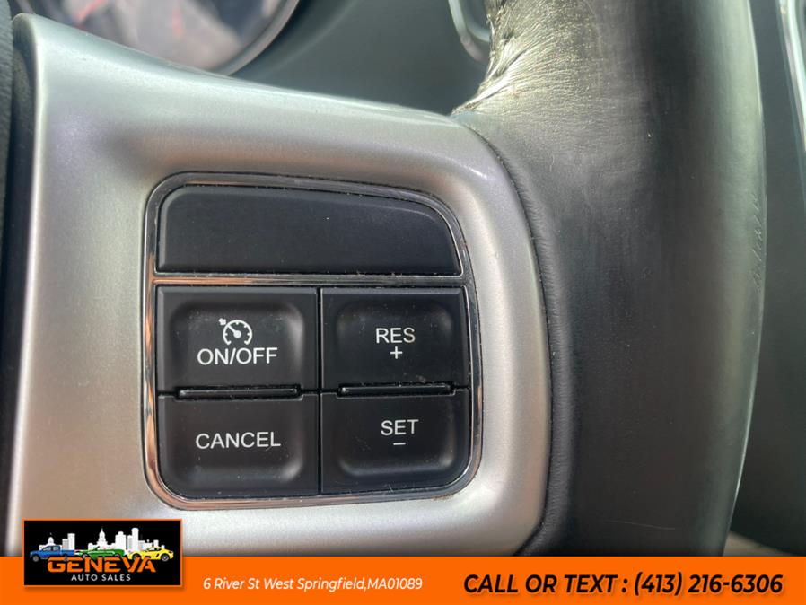 2015 Chrysler Town & Country 4dr Wgn Touring, available for sale in West Springfield, Massachusetts | Geneva Auto Sales LLC. West Springfield, Massachusetts 2015 Chrysler Town & Country 4dr Wgn Touring, available for sale in West Springfield, Massachusetts | Geneva Auto Sales LLC. West Springfield, Massachusetts