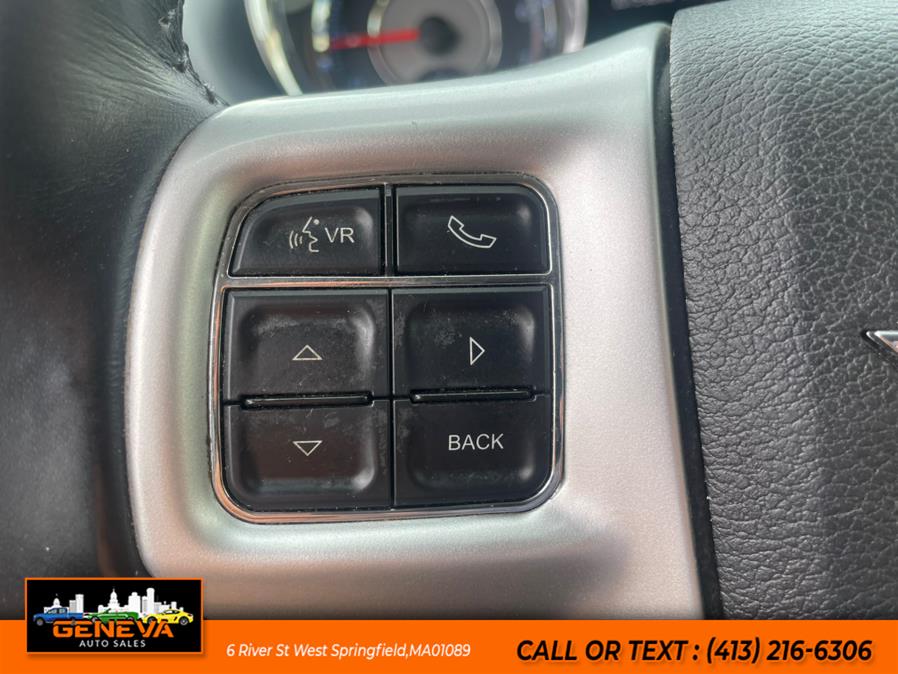 2015 Chrysler Town & Country 4dr Wgn Touring, available for sale in West Springfield, Massachusetts | Geneva Auto Sales LLC. West Springfield, Massachusetts 2015 Chrysler Town & Country 4dr Wgn Touring, available for sale in West Springfield, Massachusetts | Geneva Auto Sales LLC. West Springfield, Massachusetts