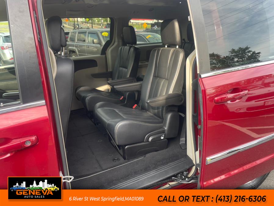 2015 Chrysler Town & Country 4dr Wgn Touring, available for sale in West Springfield, Massachusetts | Geneva Auto Sales LLC. West Springfield, Massachusetts 2015 Chrysler Town & Country 4dr Wgn Touring, available for sale in West Springfield, Massachusetts | Geneva Auto Sales LLC. West Springfield, Massachusetts