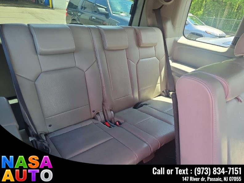2011 Honda Pilot 4WD 4dr Touring w/RES & Navi, available for sale in Passaic, New Jersey | Nasa Auto. Passaic, New Jersey 2011 Honda Pilot 4WD 4dr Touring w/RES & Navi, available for sale in Passaic, New Jersey | Nasa Auto. Passaic, New Jersey