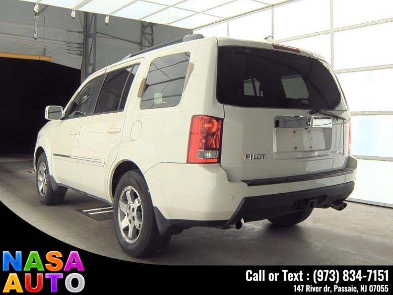 2011 Honda Pilot 4WD 4dr Touring w/RES & Navi, available for sale in Passaic, New Jersey | Nasa Auto. Passaic, New Jersey 2011 Honda Pilot 4WD 4dr Touring w/RES & Navi, available for sale in Passaic, New Jersey | Nasa Auto. Passaic, New Jersey
