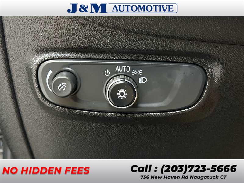 2020 Chevrolet Equinox LS, available for sale in Naugatuck, Connecticut | J&M Automotive Sls&Svc LLC. Naugatuck, Connecticut 2020 Chevrolet Equinox LS, available for sale in Naugatuck, Connecticut | J&M Automotive Sls&Svc LLC. Naugatuck, Connecticut