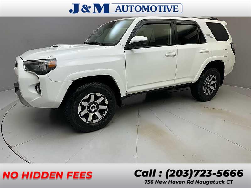 Used 2017 Toyota 4runner in Naugatuck, Connecticut | J&M Automotive Sls&Svc LLC. Naugatuck, Connecticut