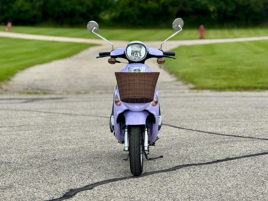 2022 Genuine Scooter Co Buddy 50, available for sale in Darien, Wisconsin | Geneva Motor Cars. Darien, Wisconsin 2022 Genuine Scooter Co Buddy 50, available for sale in Darien, Wisconsin | Geneva Motor Cars. Darien, Wisconsin