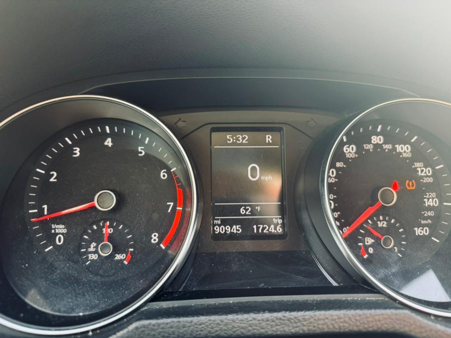 2017 Volkswagen Passat 1.8T SE Auto, available for sale in Long Island City, New York | Luxury Of Queens. Long Island City, New York 2017 Volkswagen Passat 1.8T SE Auto, available for sale in Long Island City, New York | Luxury Of Queens. Long Island City, New York