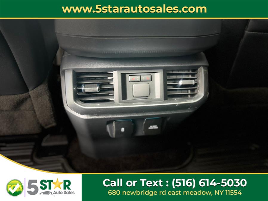 2022 Ford F-150 LARIAT 4WD SuperCrew 5.5'' Box, available for sale in East Meadow, New York | 5 Star Auto Sales Inc. East Meadow, New York 2022 Ford F-150 LARIAT 4WD SuperCrew 5.5'' Box, available for sale in East Meadow, New York | 5 Star Auto Sales Inc. East Meadow, New York