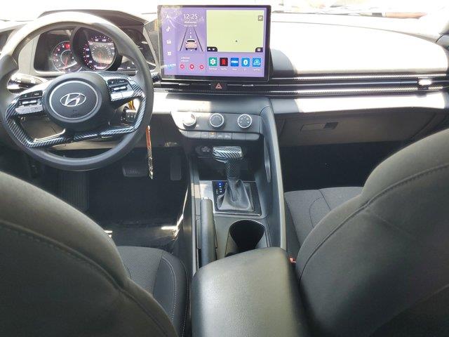 2021 Hyundai Elantra SE, available for sale in Fort Lauderdale, Florida | CarLux Fort Lauderdale. Fort Lauderdale, Florida 2021 Hyundai Elantra SE, available for sale in Fort Lauderdale, Florida | CarLux Fort Lauderdale. Fort Lauderdale, Florida