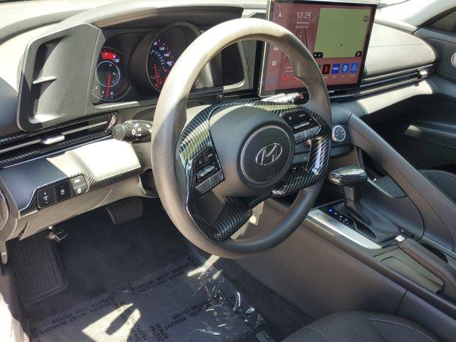 2021 Hyundai Elantra SE, available for sale in Fort Lauderdale, Florida | CarLux Fort Lauderdale. Fort Lauderdale, Florida 2021 Hyundai Elantra SE, available for sale in Fort Lauderdale, Florida | CarLux Fort Lauderdale. Fort Lauderdale, Florida
