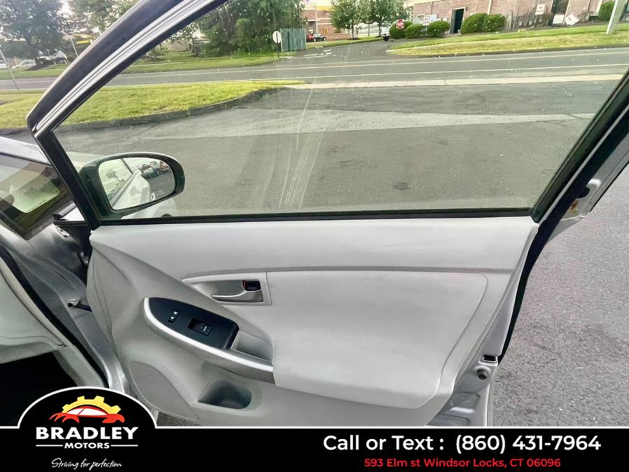 2015 Toyota Prius TWO, available for sale in Windsor Locks, Connecticut | Bradley Motors Inc. Windsor Locks, Connecticut 2015 Toyota Prius TWO, available for sale in Windsor Locks, Connecticut | Bradley Motors Inc. Windsor Locks, Connecticut