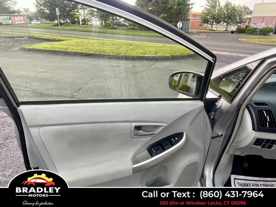 2015 Toyota Prius TWO, available for sale in Windsor Locks, Connecticut | Bradley Motors Inc. Windsor Locks, Connecticut 2015 Toyota Prius TWO, available for sale in Windsor Locks, Connecticut | Bradley Motors Inc. Windsor Locks, Connecticut