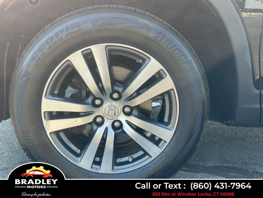 2017 Honda Pilot EX AWD, available for sale in Windsor Locks, Connecticut | Bradley Motors Inc. Windsor Locks, Connecticut 2017 Honda Pilot EX AWD, available for sale in Windsor Locks, Connecticut | Bradley Motors Inc. Windsor Locks, Connecticut