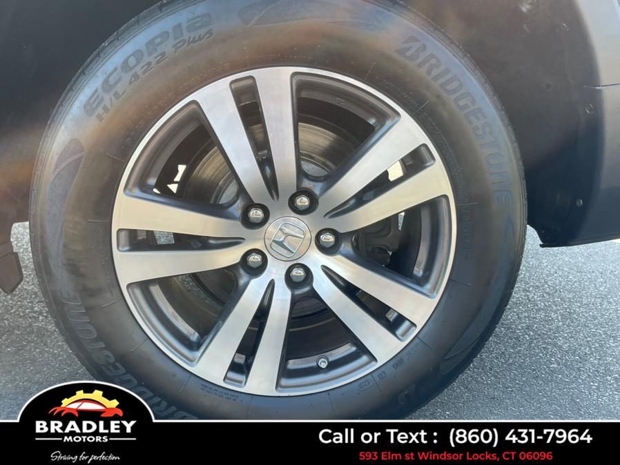2017 Honda Pilot EX AWD, available for sale in Windsor Locks, Connecticut | Bradley Motors Inc. Windsor Locks, Connecticut 2017 Honda Pilot EX AWD, available for sale in Windsor Locks, Connecticut | Bradley Motors Inc. Windsor Locks, Connecticut