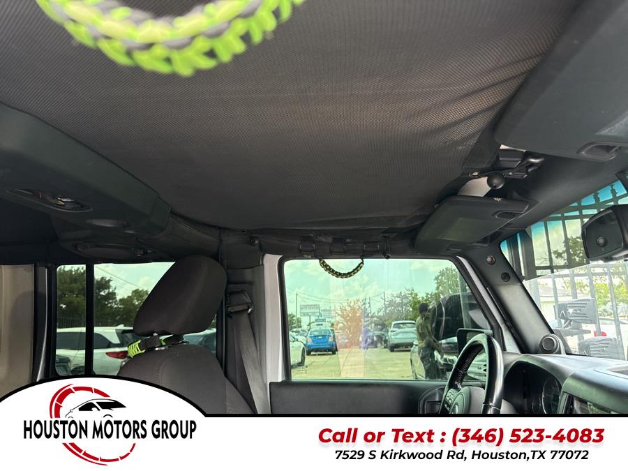 2013 Jeep Wrangler Unlimited 4WD 4dr Sport, available for sale in Houston, Texas | Houston Motors Group LLC. Houston, Texas 2013 Jeep Wrangler Unlimited 4WD 4dr Sport, available for sale in Houston, Texas | Houston Motors Group LLC. Houston, Texas