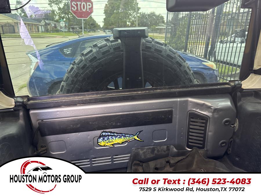 2013 Jeep Wrangler Unlimited 4WD 4dr Sport, available for sale in Houston, Texas | Houston Motors Group LLC. Houston, Texas 2013 Jeep Wrangler Unlimited 4WD 4dr Sport, available for sale in Houston, Texas | Houston Motors Group LLC. Houston, Texas