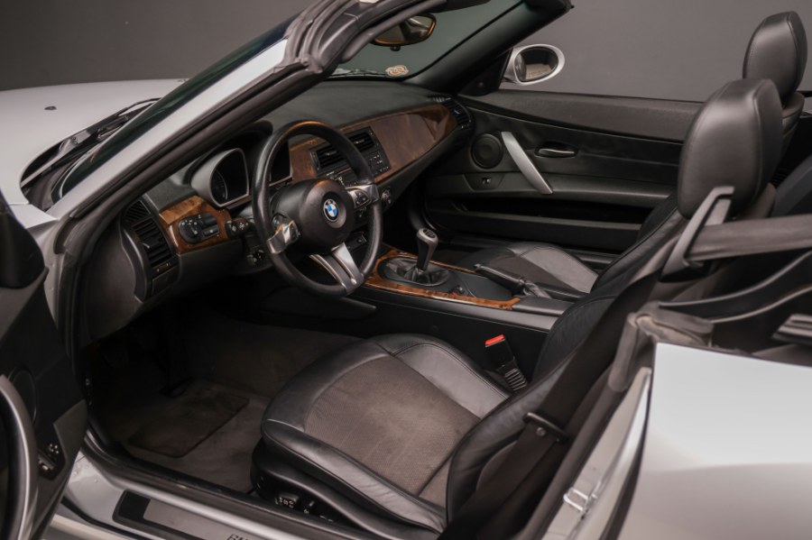 2006 BMW Z4 Z4 2dr Roadster 3.0i, available for sale in North Salem, New York | Meccanic Shop North Inc. North Salem, New York 2006 BMW Z4 Z4 2dr Roadster 3.0i, available for sale in North Salem, New York | Meccanic Shop North Inc. North Salem, New York