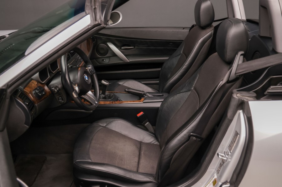 2006 BMW Z4 Z4 2dr Roadster 3.0i, available for sale in North Salem, New York | Meccanic Shop North Inc. North Salem, New York 2006 BMW Z4 Z4 2dr Roadster 3.0i, available for sale in North Salem, New York | Meccanic Shop North Inc. North Salem, New York