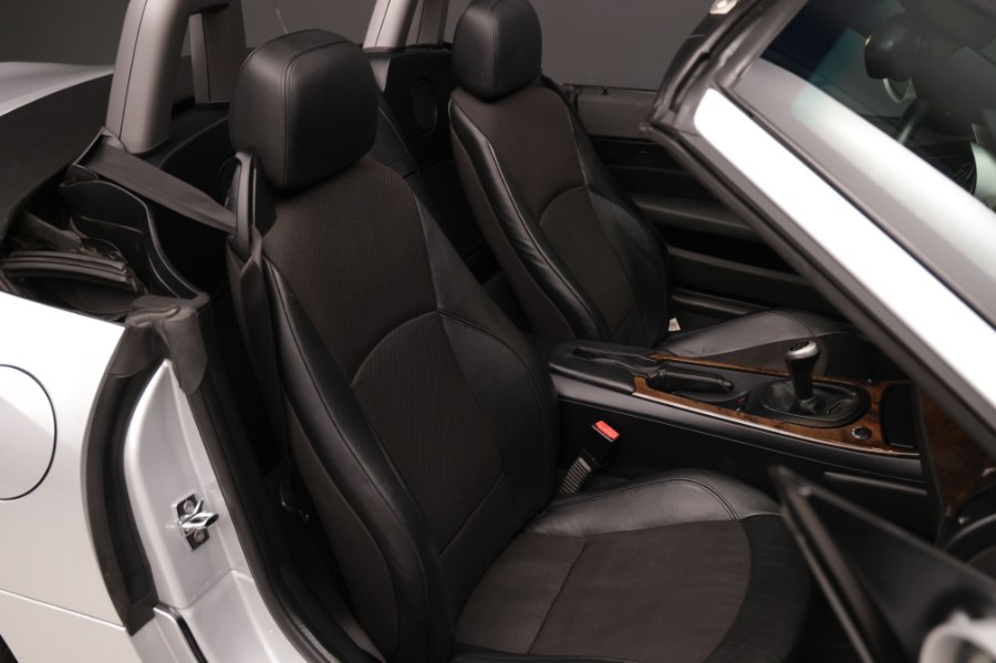 2006 BMW Z4 Z4 2dr Roadster 3.0i, available for sale in North Salem, New York | Meccanic Shop North Inc. North Salem, New York 2006 BMW Z4 Z4 2dr Roadster 3.0i, available for sale in North Salem, New York | Meccanic Shop North Inc. North Salem, New York