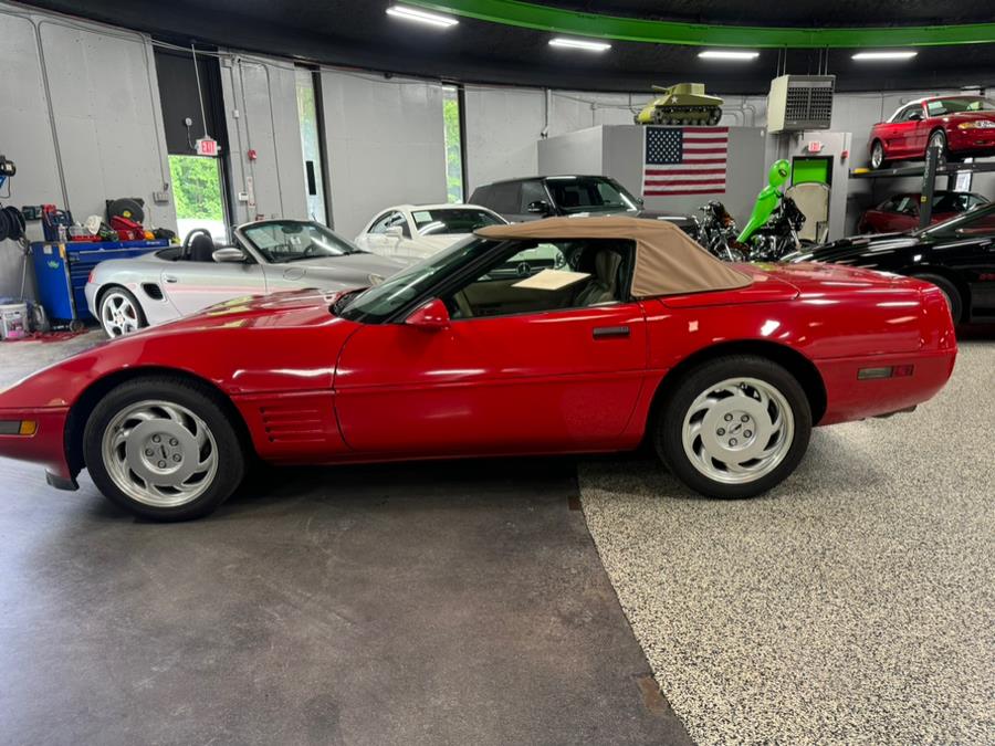 1992 Chevrolet Corvette 2dr Convertible, available for sale in Oxford, Connecticut | Buonauto Enterprises. Oxford, Connecticut 1992 Chevrolet Corvette 2dr Convertible, available for sale in Oxford, Connecticut | Buonauto Enterprises. Oxford, Connecticut