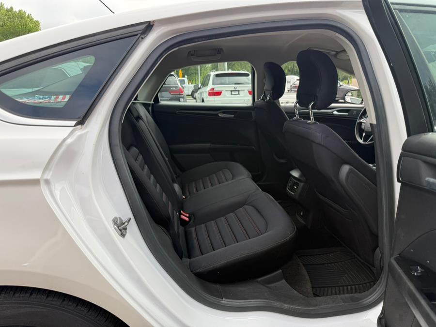 2013 Ford Fusion 4dr Sdn SE FWD, available for sale in New Milford, Connecticut | Auto Technic LLC. New Milford, Connecticut 2013 Ford Fusion 4dr Sdn SE FWD, available for sale in New Milford, Connecticut | Auto Technic LLC. New Milford, Connecticut