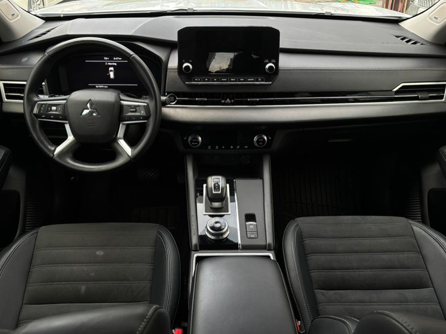 2024 Mitsubishi Outlander SE Black Edition w/Pano Roof, available for sale in Brooklyn, New York | Carsbuck Inc.. Brooklyn, New York 2024 Mitsubishi Outlander SE Black Edition w/Pano Roof, available for sale in Brooklyn, New York | Carsbuck Inc.. Brooklyn, New York
