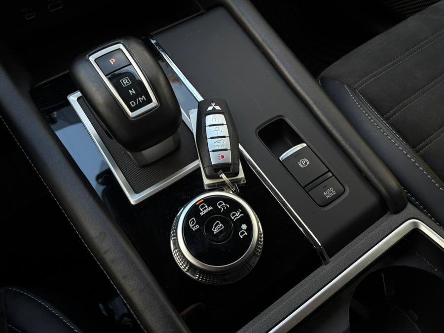 2024 Mitsubishi Outlander SE Black Edition w/Pano Roof, available for sale in Brooklyn, New York | Carsbuck Inc.. Brooklyn, New York 2024 Mitsubishi Outlander SE Black Edition w/Pano Roof, available for sale in Brooklyn, New York | Carsbuck Inc.. Brooklyn, New York