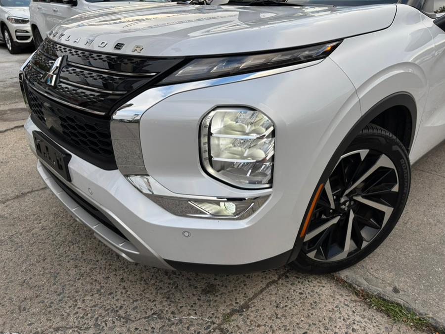 2024 Mitsubishi Outlander SE Black Edition w/Pano Roof, available for sale in Brooklyn, New York | Carsbuck Inc.. Brooklyn, New York 2024 Mitsubishi Outlander SE Black Edition w/Pano Roof, available for sale in Brooklyn, New York | Carsbuck Inc.. Brooklyn, New York