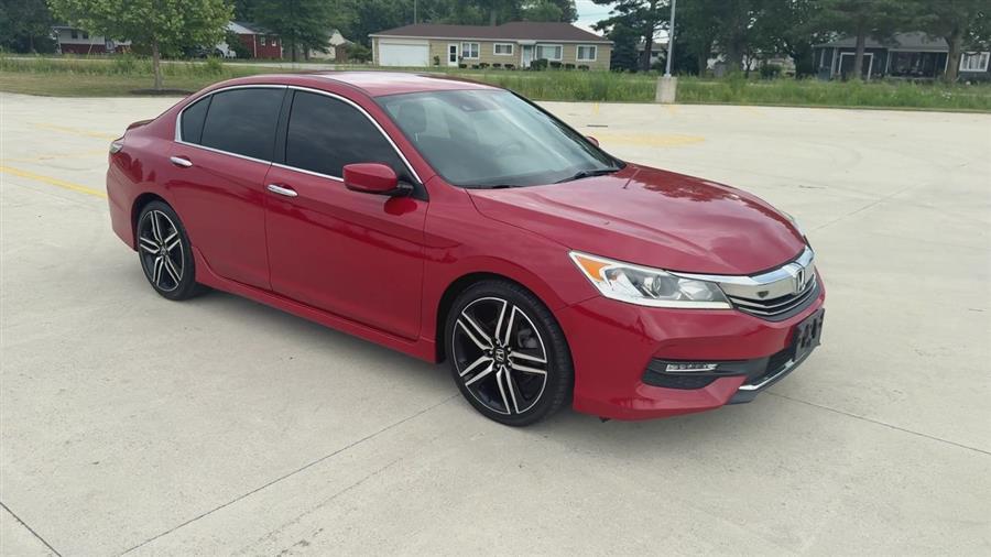 2017 Honda Accord Sport photo 2