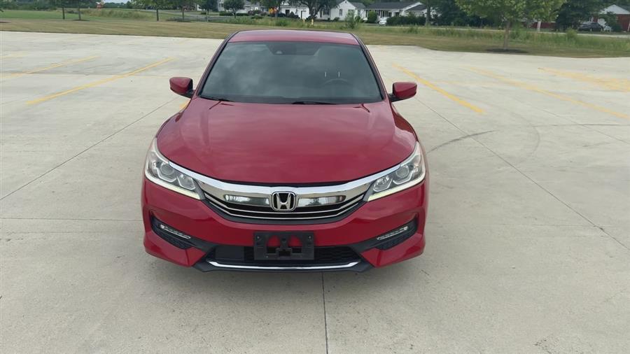 2017 Honda Accord Sport photo 3
