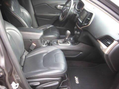 2017 Jeep Cherokee Limited 4x4 4dr SUV, available for sale in Massapequa, New York | Rite Choice Auto Inc.. Massapequa, New York 2017 Jeep Cherokee Limited 4x4 4dr SUV, available for sale in Massapequa, New York | Rite Choice Auto Inc.. Massapequa, New York