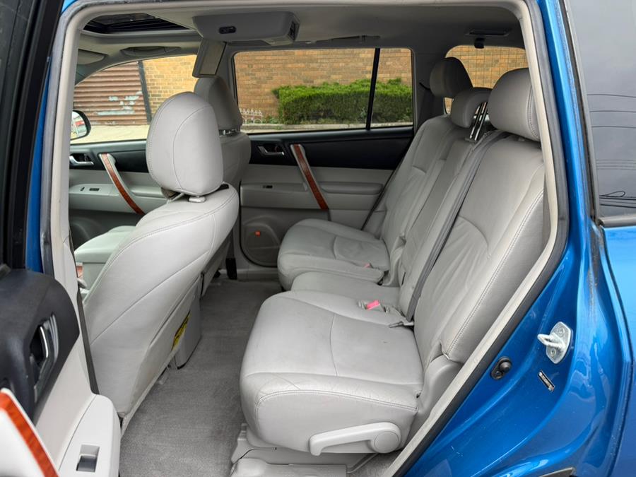2009 Toyota Highlander 4WD 4dr V6 Limited (Natl), available for sale in Brooklyn, New York | Worlds Best Auto Inc. Brooklyn, New York 2009 Toyota Highlander 4WD 4dr V6 Limited (Natl), available for sale in Brooklyn, New York | Worlds Best Auto Inc. Brooklyn, New York