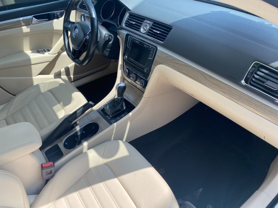 2017 Volkswagen Passat 1.8T SEL Premium Auto, available for sale in Middle Village, New York | Middle Village Motors . Middle Village, New York 2017 Volkswagen Passat 1.8T SEL Premium Auto, available for sale in Middle Village, New York | Middle Village Motors . Middle Village, New York