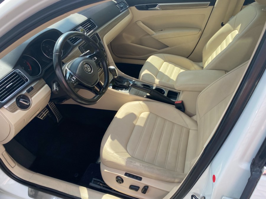 2017 Volkswagen Passat 1.8T SEL Premium Auto, available for sale in Middle Village, New York | Middle Village Motors . Middle Village, New York 2017 Volkswagen Passat 1.8T SEL Premium Auto, available for sale in Middle Village, New York | Middle Village Motors . Middle Village, New York