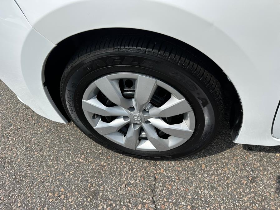 2016 Toyota Corolla 4dr Sdn CVT LE (Natl), available for sale in South Windsor, Connecticut | Mike And Tony Auto Sales, Inc. South Windsor, Connecticut 2016 Toyota Corolla 4dr Sdn CVT LE (Natl), available for sale in South Windsor, Connecticut | Mike And Tony Auto Sales, Inc. South Windsor, Connecticut