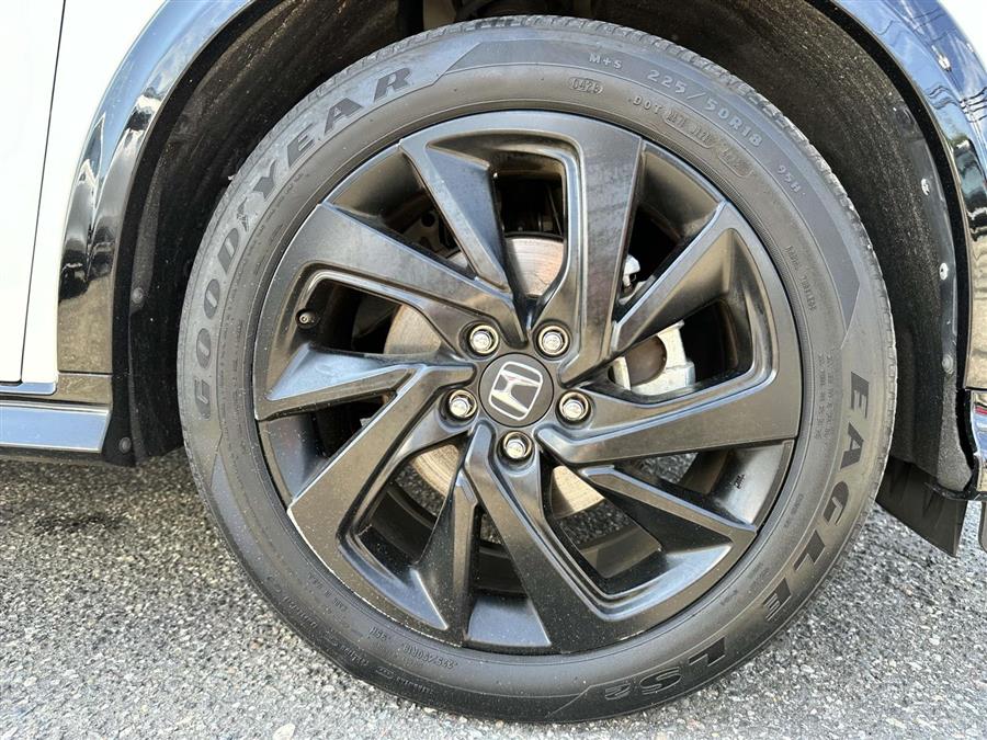 2022 Honda Hr-v Sport, available for sale in Patchogue, New York | Baron Supercenter. Patchogue, New York 2022 Honda Hr-v Sport, available for sale in Patchogue, New York | Baron Supercenter. Patchogue, New York