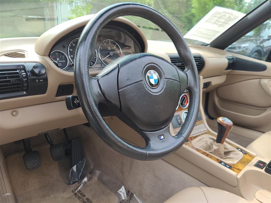 2000 BMW Z3 Z3 2dr Roadster 2.5L, available for sale in Canton, Connecticut | Lava Motors. Canton, Connecticut 2000 BMW Z3 Z3 2dr Roadster 2.5L, available for sale in Canton, Connecticut | Lava Motors. Canton, Connecticut