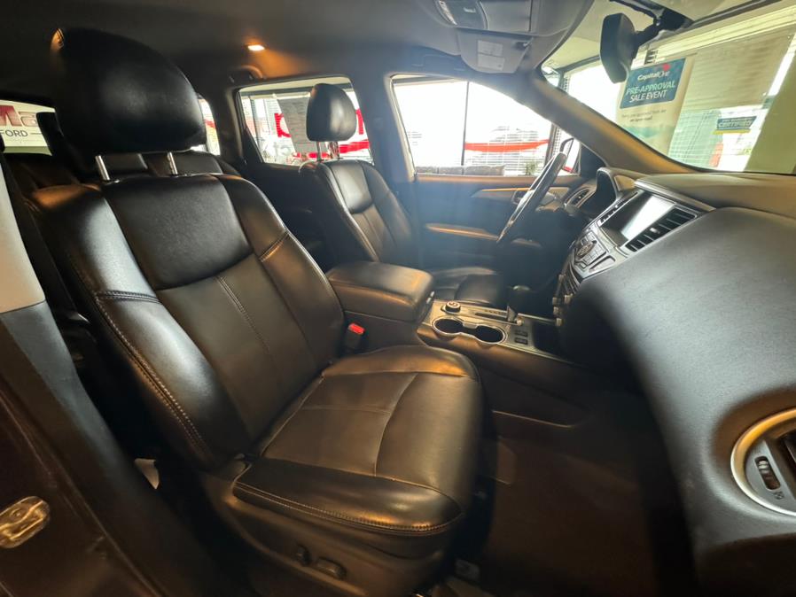 2020 Nissan Pathfinder 4x4 SL, available for sale in West Hartford, Connecticut | AutoMax. West Hartford, Connecticut 2020 Nissan Pathfinder 4x4 SL, available for sale in West Hartford, Connecticut | AutoMax. West Hartford, Connecticut