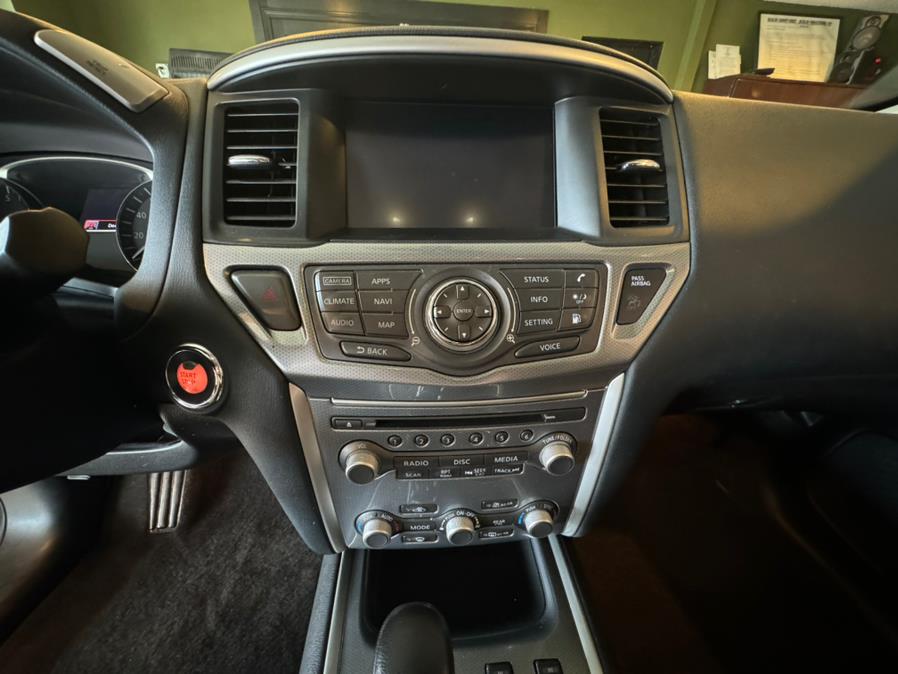 2020 Nissan Pathfinder 4x4 SL, available for sale in West Hartford, Connecticut | AutoMax. West Hartford, Connecticut 2020 Nissan Pathfinder 4x4 SL, available for sale in West Hartford, Connecticut | AutoMax. West Hartford, Connecticut