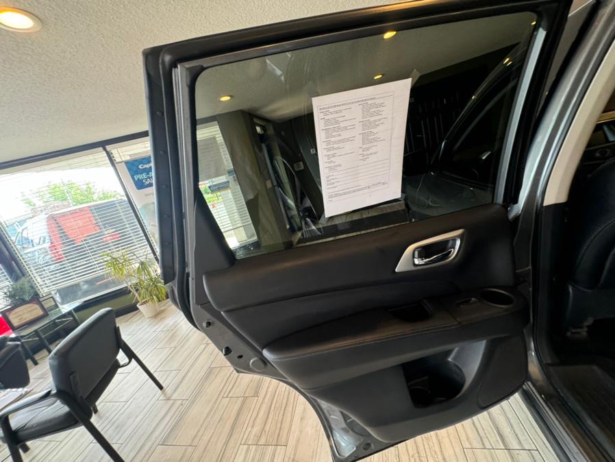 2020 Nissan Pathfinder 4x4 SL, available for sale in West Hartford, Connecticut | AutoMax. West Hartford, Connecticut 2020 Nissan Pathfinder 4x4 SL, available for sale in West Hartford, Connecticut | AutoMax. West Hartford, Connecticut