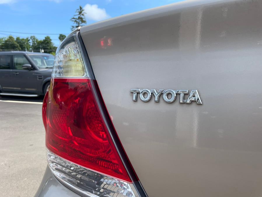 2005 Toyota Camry 4dr Sdn LE Auto (Natl), available for sale in North Branford, Connecticut | CarHavn. North Branford, Connecticut 2005 Toyota Camry 4dr Sdn LE Auto (Natl), available for sale in North Branford, Connecticut | CarHavn. North Branford, Connecticut