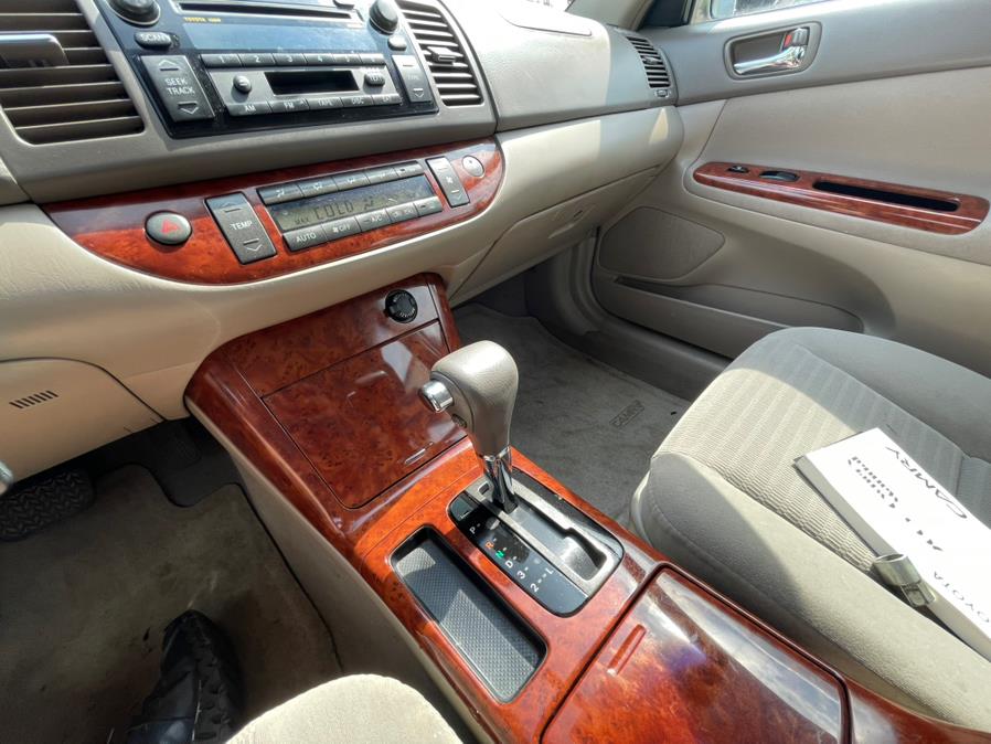 2005 Toyota Camry 4dr Sdn LE Auto (Natl), available for sale in North Branford, Connecticut | CarHavn. North Branford, Connecticut 2005 Toyota Camry 4dr Sdn LE Auto (Natl), available for sale in North Branford, Connecticut | CarHavn. North Branford, Connecticut