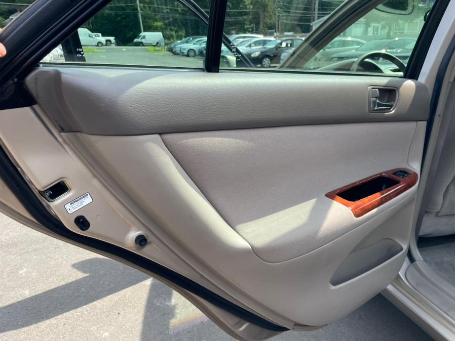 2005 Toyota Camry 4dr Sdn LE Auto (Natl), available for sale in North Branford, Connecticut | CarHavn. North Branford, Connecticut 2005 Toyota Camry 4dr Sdn LE Auto (Natl), available for sale in North Branford, Connecticut | CarHavn. North Branford, Connecticut