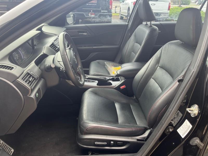2017 Honda Accord Sedan Sport SE, available for sale in Maple Shade, New Jersey | Car Revolution. Maple Shade, New Jersey 2017 Honda Accord Sedan Sport SE, available for sale in Maple Shade, New Jersey | Car Revolution. Maple Shade, New Jersey