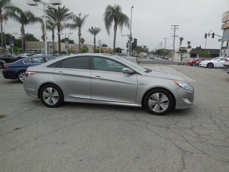 2013 Hyundai Sonata Hybrid 4dr Sdn Limited, available for sale in Hawaiian Gardens, California | Luxe Motors. Hawaiian Gardens, California 2013 Hyundai Sonata Hybrid 4dr Sdn Limited, available for sale in Hawaiian Gardens, California | Luxe Motors. Hawaiian Gardens, California
