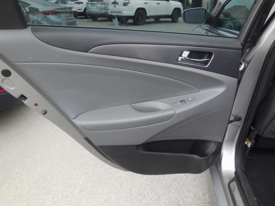2013 Hyundai Sonata Hybrid 4dr Sdn Limited, available for sale in Hawaiian Gardens, California | Luxe Motors. Hawaiian Gardens, California 2013 Hyundai Sonata Hybrid 4dr Sdn Limited, available for sale in Hawaiian Gardens, California | Luxe Motors. Hawaiian Gardens, California
