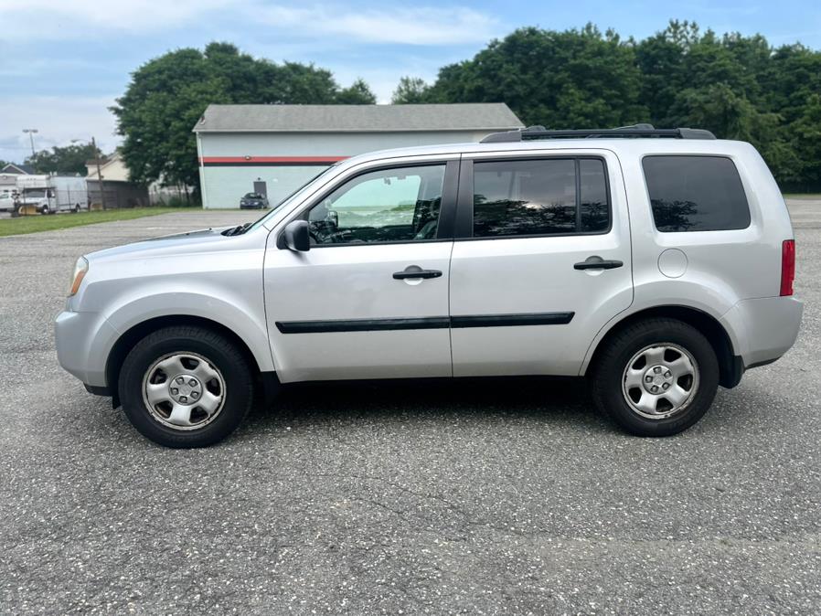2011 Honda Pilot 4WD 4dr LX, available for sale in Springfield, Massachusetts | Auto Globe LLC. Springfield, Massachusetts 2011 Honda Pilot 4WD 4dr LX, available for sale in Springfield, Massachusetts | Auto Globe LLC. Springfield, Massachusetts