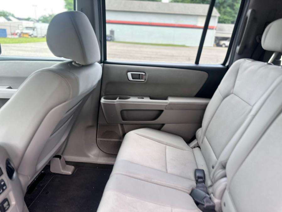 2011 Honda Pilot 4WD 4dr LX, available for sale in Springfield, Massachusetts | Auto Globe LLC. Springfield, Massachusetts 2011 Honda Pilot 4WD 4dr LX, available for sale in Springfield, Massachusetts | Auto Globe LLC. Springfield, Massachusetts